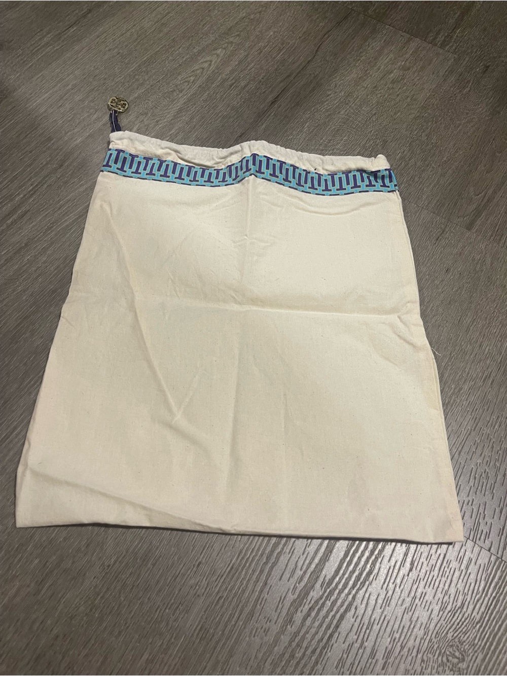 Cream Drawstring Dust Bag with Blue Trim